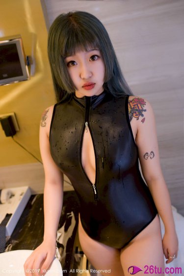 男人脱女人的衣服